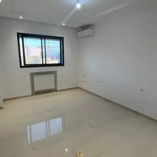 Appartement S+2 haut standing au dernier étage avec vue sur mer, Mrezga — photo 3