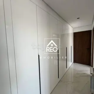 Appartement S+2 neuf avec balcon et parking en sous-sol, La Nouvelle Soukra — photo 3