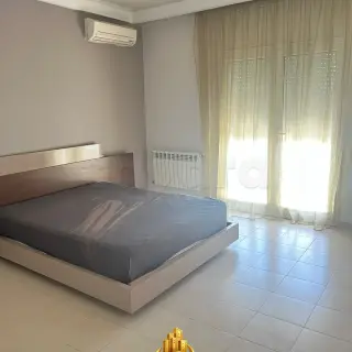 Appartement S+3 de 135 m² avec vue sur mer et piscine collective, Mrezga — photo 2