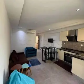 Appartement S+1 haut standing au 2e étage avec deux balcons, Cité Ennasr 2