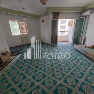 Appartement S+3 au 5e étage avec balcons et grande terrasse, Cité Ennasr 2 — photo 3