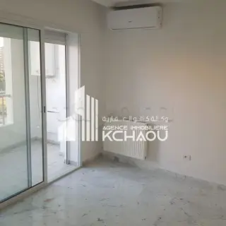 Appartement S+1 avec balcon et cuisine équipée aux Jardins de Carthage — photo 4