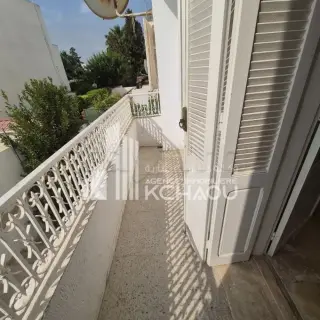 Appartement S+3 au 1er étage avec balcon et titre individuel, L'Aouina — photo 3