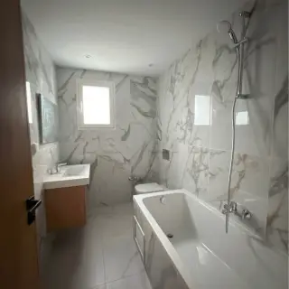 Appartement S+2 neuf de 122 m² avec jardin privatif de 80 m², La Soukra — photo 3