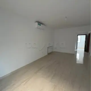 Appartement S+2 neuf de 122 m² avec jardin privatif de 80 m², La Soukra — photo 4