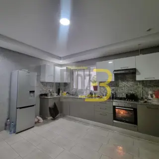 Appartement S+2 de 140 m² très lumineux à la Cité Ennasr — photo 2
