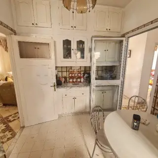 Maison sur 2 niveaux, terrain de 473 m², avec jardin et garage au Bardo — photo 3